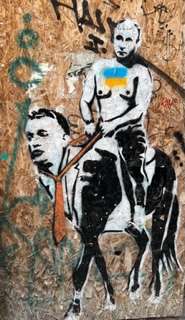 Love Graffiti Art But Hate Putin and the Prime Minister